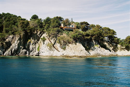 villa depuis la mer view from the sea