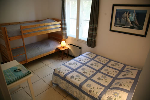 Chambre No 4 double - 2 lits sup sleeps 3/4